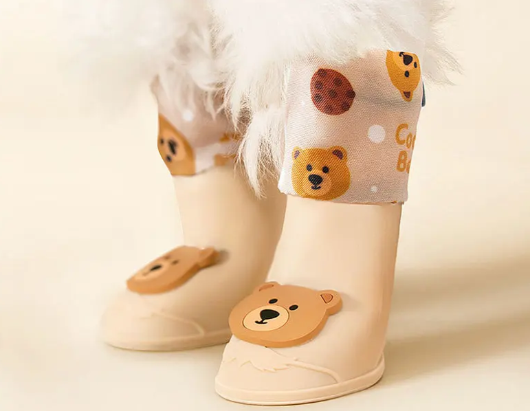 New 4Pcs/Set Waterproof Anti-Slip Dog Shoes – Warm Winter Booties for Small & Medium Dogs